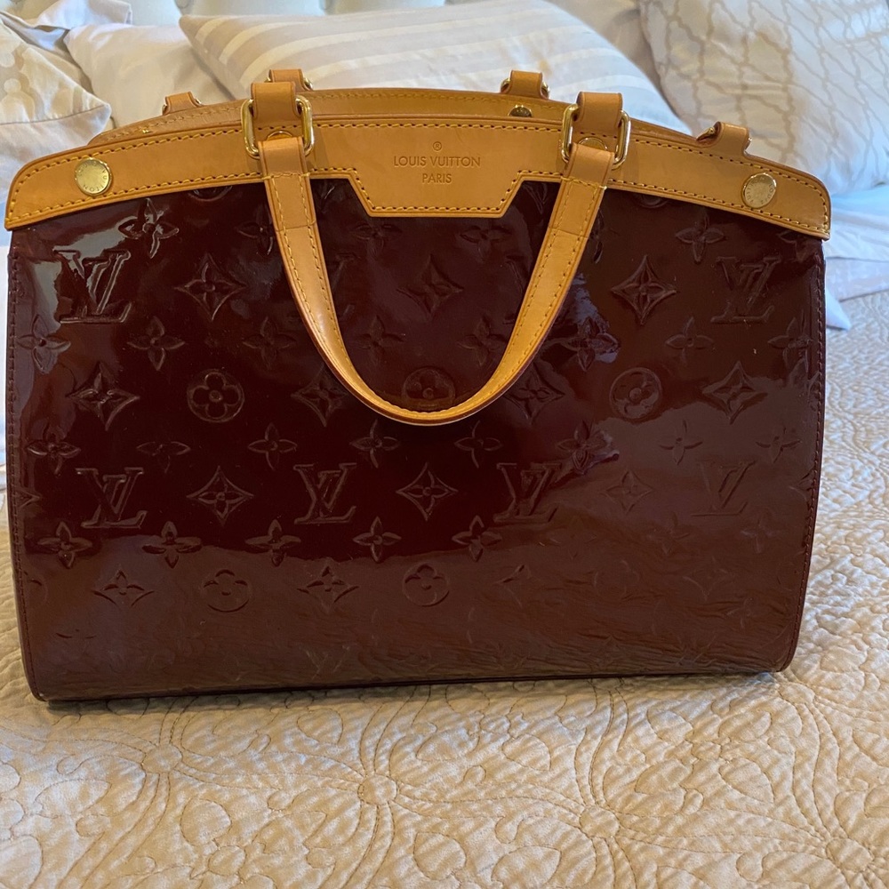 Louis vuitton shoulder bag